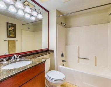 260 E Flamingo Road - Photo Thumbnail 16
