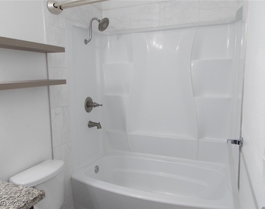 6208 Ilanos Lane - Photo Thumbnail 20