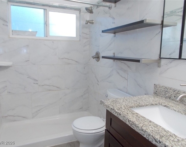 6208 Ilanos Lane - Photo Thumbnail 16