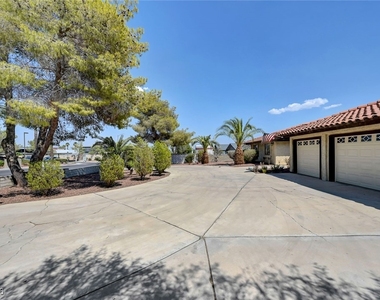 6975 Obannon Drive - Photo Thumbnail 3