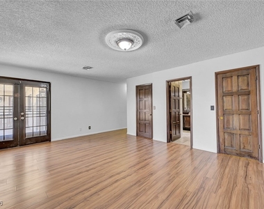 6975 Obannon Drive - Photo Thumbnail 36