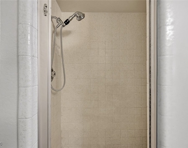 6975 Obannon Drive - Photo Thumbnail 34