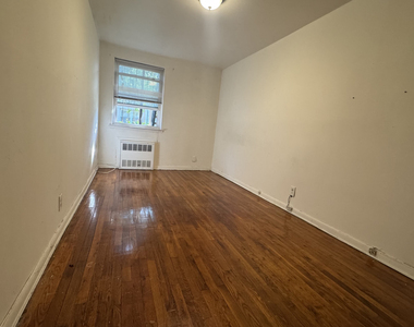 524 East 99th Street - Photo Thumbnail 3