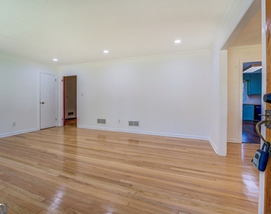 1288 Elva Drive Sw - Photo Thumbnail 8