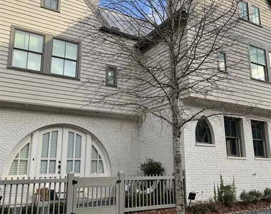 460 Heatherden Avenue - Photo Thumbnail 1