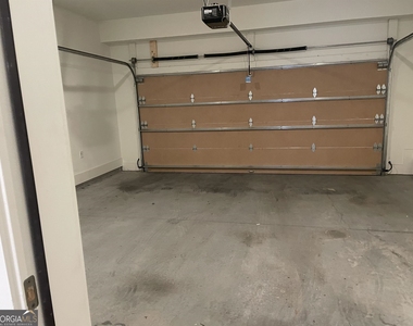 460 Heatherden Avenue - Photo Thumbnail 21