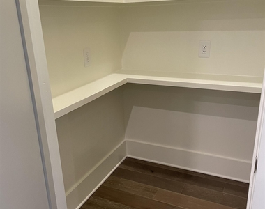 460 Heatherden Avenue - Photo Thumbnail 27