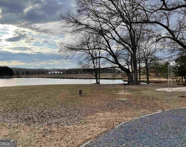 460 Heatherden Avenue - Photo Thumbnail 29