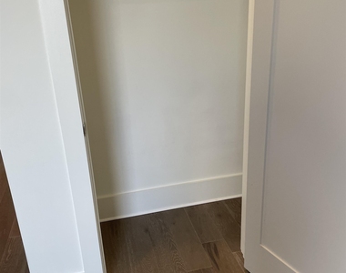 460 Heatherden Avenue - Photo Thumbnail 22