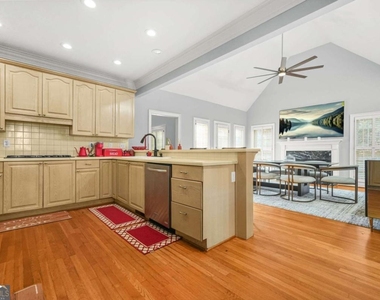 9800 Foxworth Drive - Photo Thumbnail 11