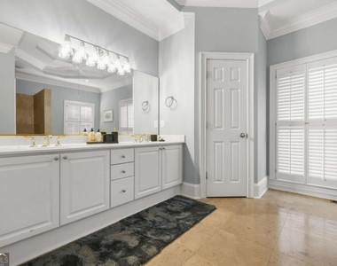 9800 Foxworth Drive - Photo Thumbnail 22