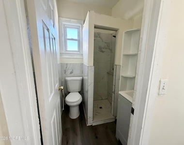 37 2nd Avenue - Photo Thumbnail 7