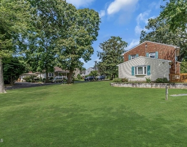 221 Harrison Avenue - Photo Thumbnail 8