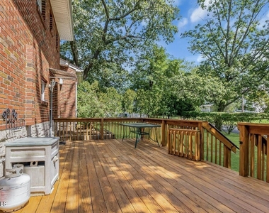 221 Harrison Avenue - Photo Thumbnail 6