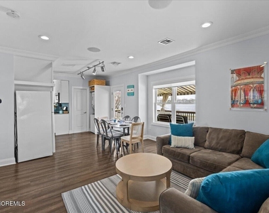 106 Makin Avenue - Photo Thumbnail 25