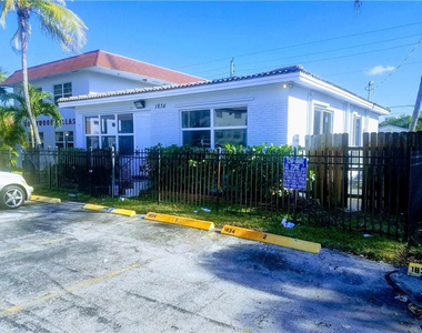 1826 Johnson Street - Photo Thumbnail 4