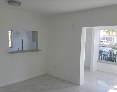 1826 Johnson Street - Photo Thumbnail 6