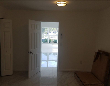 1826 Johnson Street - Photo Thumbnail 5