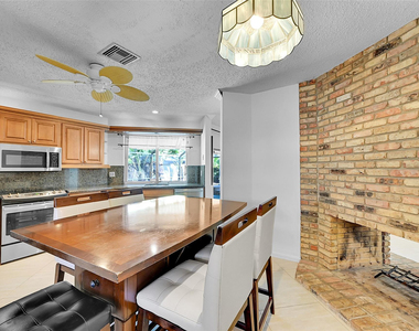 1361 Sw 26th Avenue - Photo Thumbnail 25