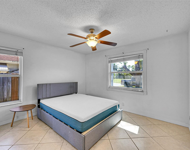 1361 Sw 26th Avenue - Photo Thumbnail 7