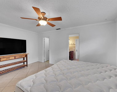 1361 Sw 26th Avenue - Photo Thumbnail 29