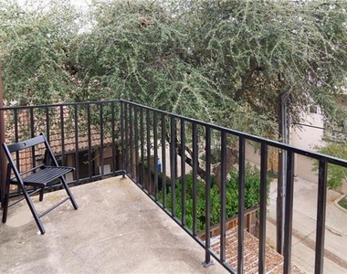 3817 Gilbert Avenue - Photo Thumbnail 5