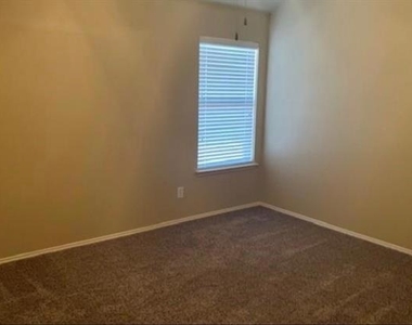 3321 Truman Street - Photo Thumbnail 12