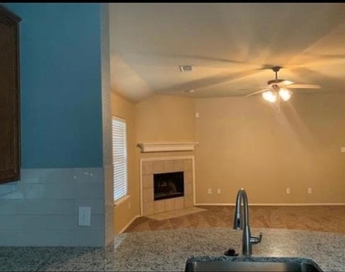 3321 Truman Street - Photo Thumbnail 5
