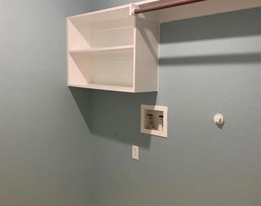 3321 Truman Street - Photo Thumbnail 21