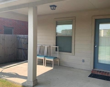 3321 Truman Street - Photo Thumbnail 25