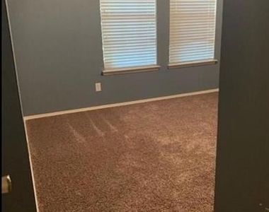 3321 Truman Street - Photo Thumbnail 10