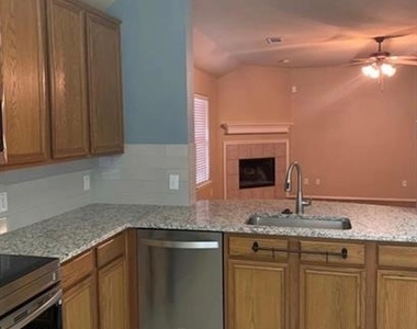 3321 Truman Street - Photo Thumbnail 8