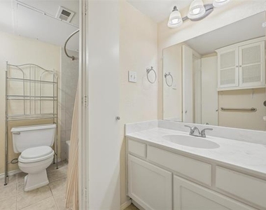 2311 Basil Drive - Photo Thumbnail 12