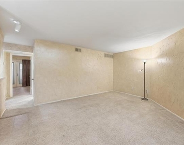 2311 Basil Drive - Photo Thumbnail 8
