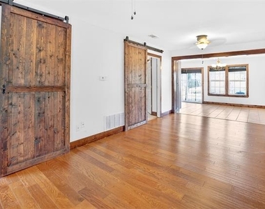316 W Rucker Street - Photo Thumbnail 9