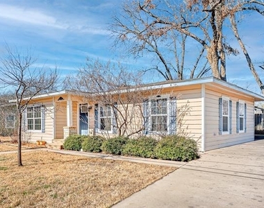 316 W Rucker Street - Photo Thumbnail 2