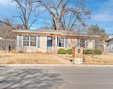 316 W Rucker Street - Photo Thumbnail 1