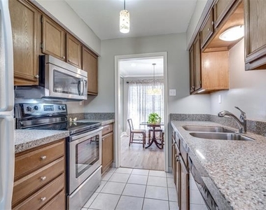 16301 Ledgemont Lane - Photo Thumbnail 7