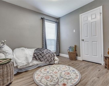 16301 Ledgemont Lane - Photo Thumbnail 16