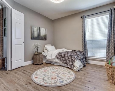 16301 Ledgemont Lane - Photo Thumbnail 15
