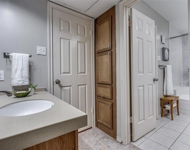 16301 Ledgemont Lane - Photo Thumbnail 14