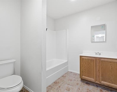 1452 Hickory Creek Lane - Photo Thumbnail 25