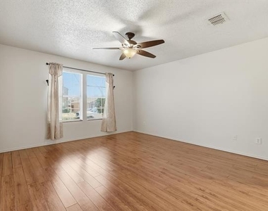 1452 Hickory Creek Lane - Photo Thumbnail 17