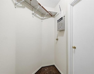 1452 Hickory Creek Lane - Photo Thumbnail 23