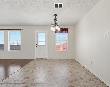1452 Hickory Creek Lane - Photo Thumbnail 15