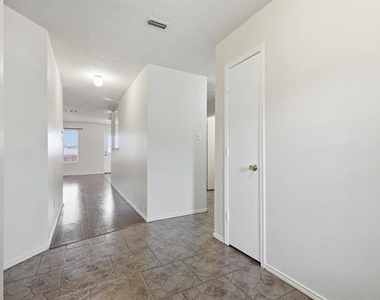 1452 Hickory Creek Lane - Photo Thumbnail 5