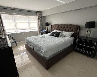 133 N Pompano Beach Boulevard - Photo Thumbnail 10