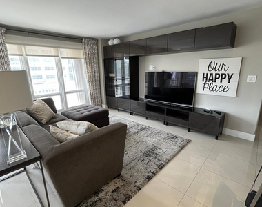133 N Pompano Beach Boulevard - Photo Thumbnail 1