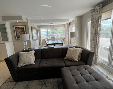 133 N Pompano Beach Boulevard - Photo Thumbnail 3