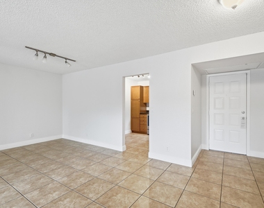 2486 Nw 49th Terrace - Photo Thumbnail 18